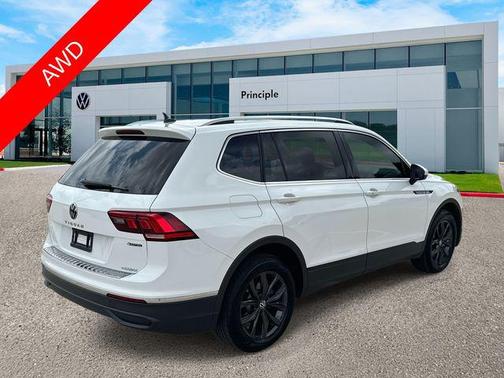 2024 Volkswagen Tiguan 2.0T SE 4MOTION
