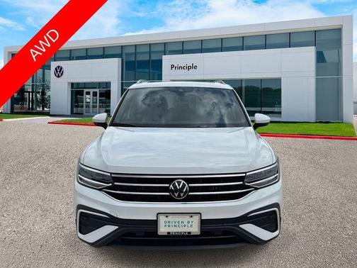 2024 Volkswagen Tiguan 2.0T SE 4MOTION