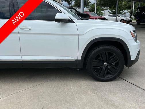 2018 Volkswagen Atlas 3.6L SEL Premium