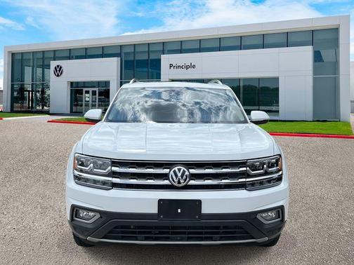 2018 Volkswagen Atlas 3.6L SEL Premium