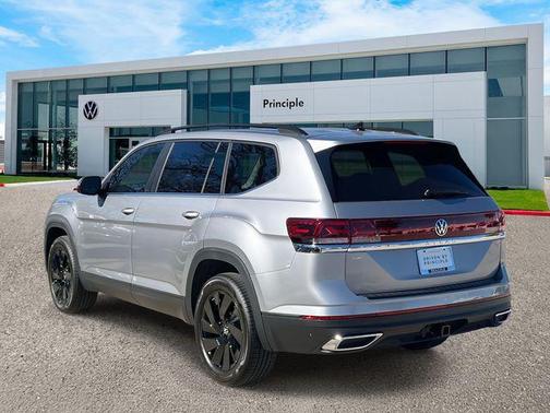 2026 Volkswagen Atlas 2.0T SE w/Technology 4MOTION