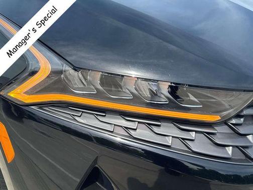 2023 Kia K5 LXS