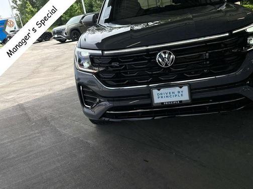2025 Volkswagen Atlas 2.0T SEL Premium R-Line 4MOTION