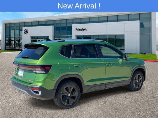 2025 Volkswagen Taos 1.5T SE