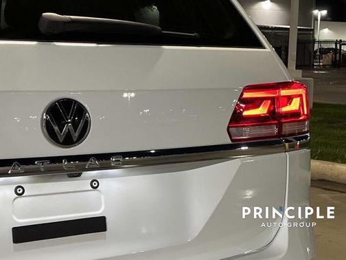 2021 Volkswagen Atlas 3.6L SE w/Technology