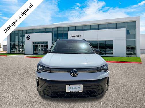 2025 Volkswagen Taos 1.5T SE Black