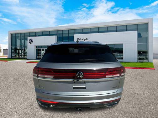 2024 Volkswagen Atlas Cross Sport 2.0T SE w/Technology 4MOTION