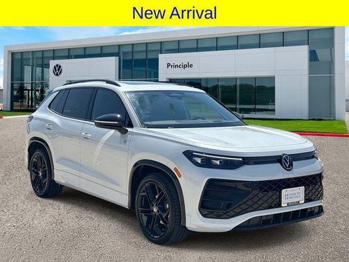 2025 Volkswagen Tiguan 2.0T SE R-Line Black