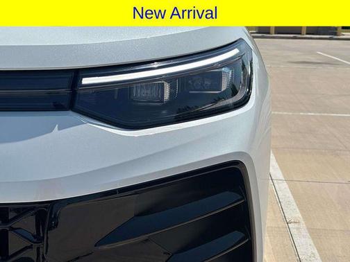 2025 Volkswagen Tiguan 2.0T SE R-Line Black