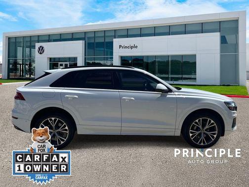 Carrara White 2023 Audi Q8 55 Premium