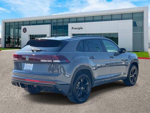 2026 Volkswagen Atlas Cross Sport 2.0T SEL