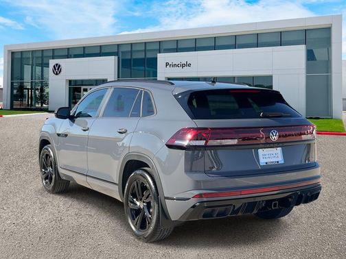 2026 Volkswagen Atlas Cross Sport 2.0T SEL