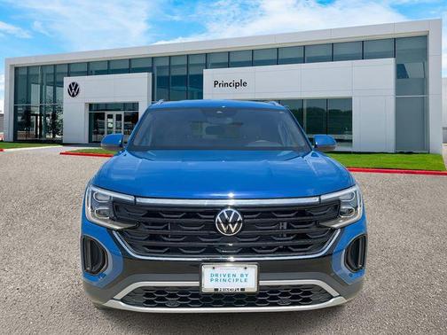 2025 Volkswagen Atlas Cross Sport 2.0T SE
