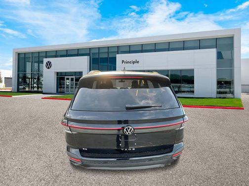 2025 Volkswagen Taos 1.5T SE Black