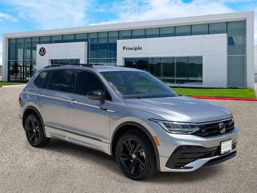 2024 Volkswagen Tiguan 2.0T SE R-Line Black