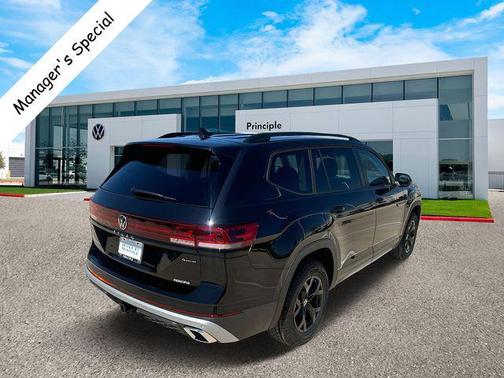 2025 Volkswagen Atlas 2.0T Peak Edition