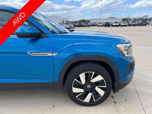 2024 Volkswagen Atlas Cross Sport 2.0T SE w/Technology 4MOTION
