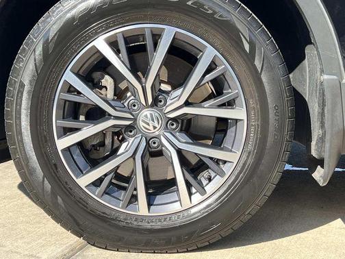 2020 Volkswagen Tiguan 2.0T SE 4MOTION