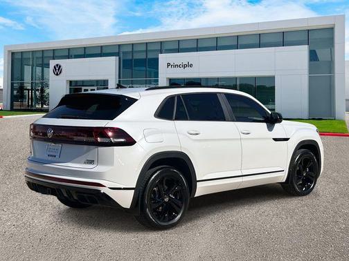 2026 Volkswagen Atlas Cross Sport 2.0T SEL