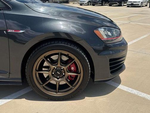 2016 Volkswagen Golf GTI 2.0T Autobahn w/Performance Package 4-Door
