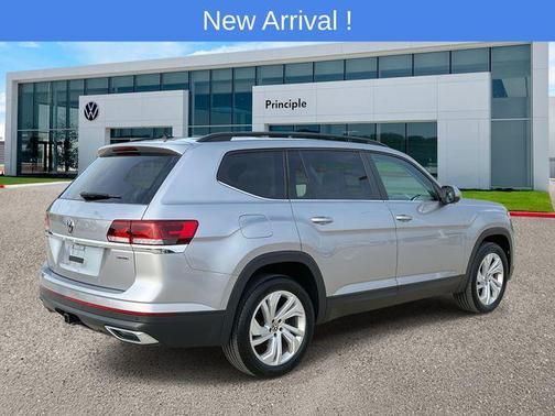 2022 Volkswagen Atlas 3.6L SE w/Technology