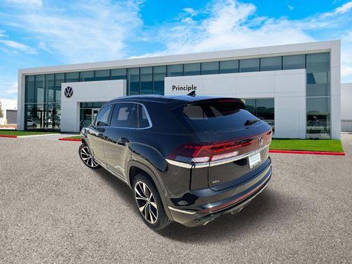 2025 Volkswagen Atlas Cross Sport 2.0T SEL Premium