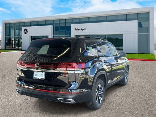2025 Volkswagen Atlas 2.0T SE