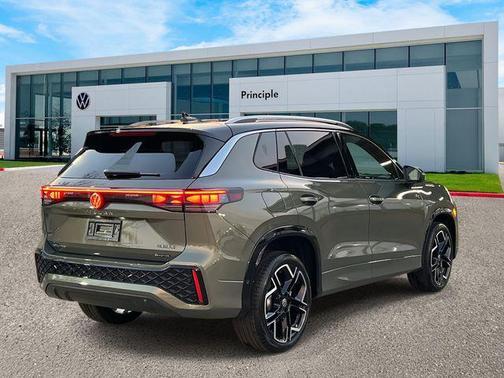 2026 Volkswagen Tiguan 2.0T SEL R-Line 4MOTION