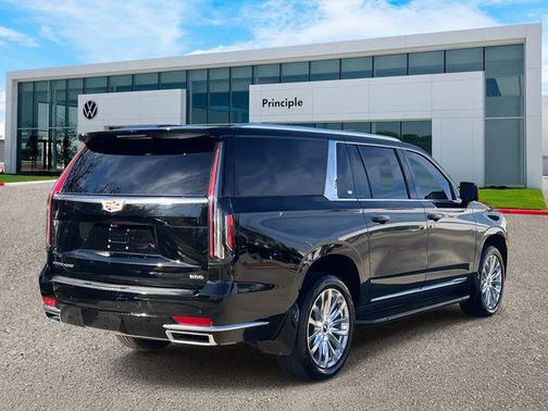 2023 Cadillac Escalade ESV Premium Luxury