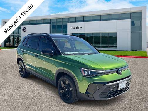2025 Volkswagen Taos 1.5T SE Black