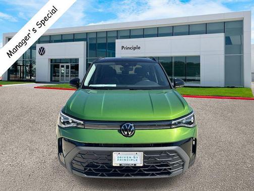 2025 Volkswagen Taos 1.5T SE Black