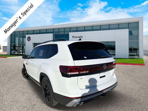 2025 Volkswagen Atlas 2.0T Peak Edition