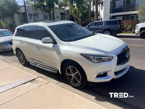 Photo 4 of 28 of 2017 INFINITI QX60 Base