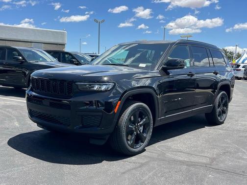2025 Jeep Grand Cherokee L Laredo