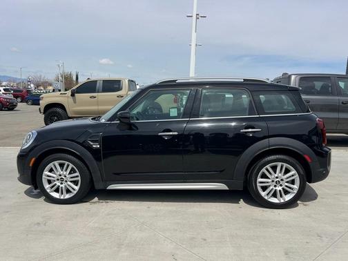 2022 MINI Countryman Cooper