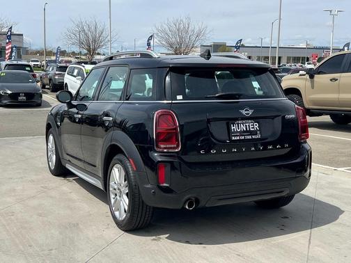 2022 MINI Countryman Cooper