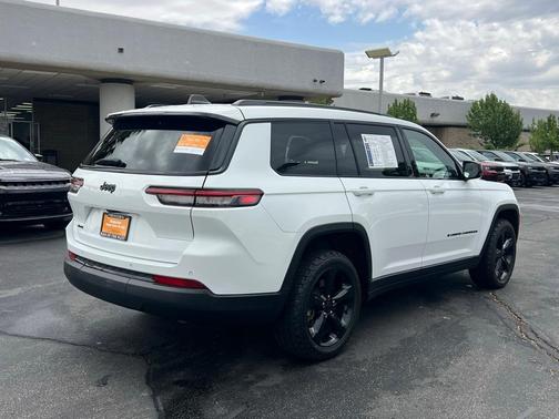 2023 Jeep Grand Cherokee L Laredo