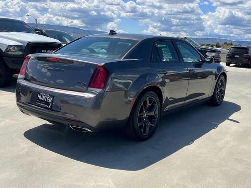 2021 Chrysler 300 S