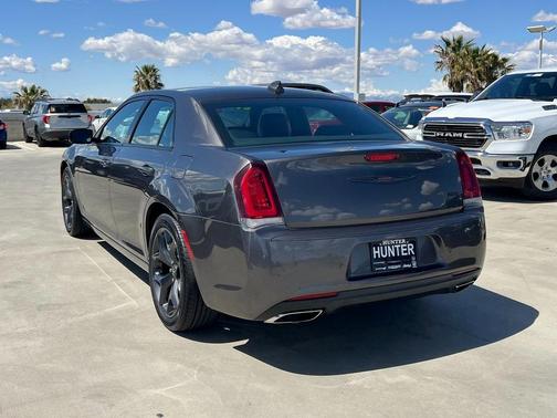 2021 Chrysler 300 S