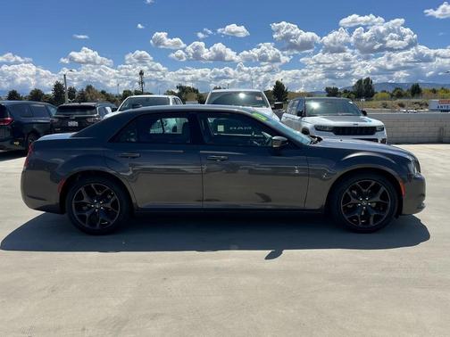2021 Chrysler 300 S