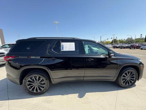 2022 Chevrolet Traverse RS