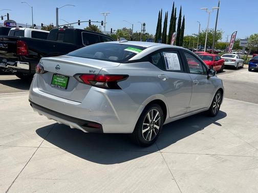 2021 Nissan Versa 1.6 SV