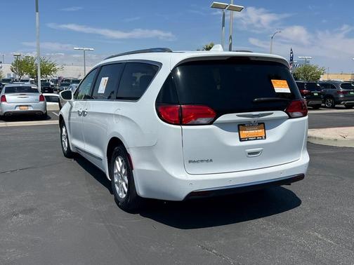 2020 Chrysler Pacifica Touring-L