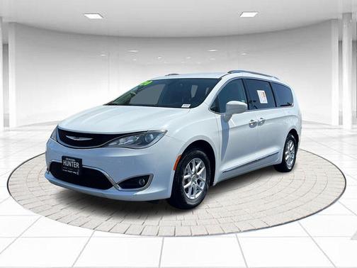 2020 Chrysler Pacifica Touring-L