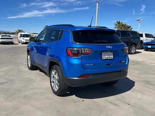 2024 Jeep Compass Latitude Lux
