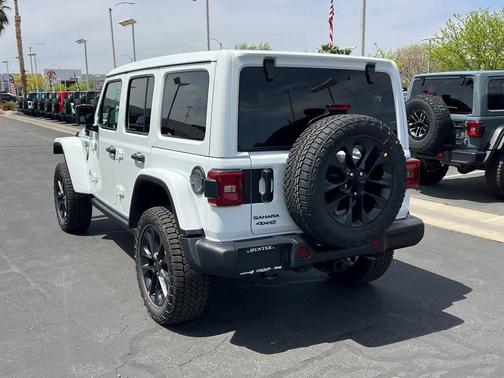 2025 Jeep Wrangler 4xe Sahara