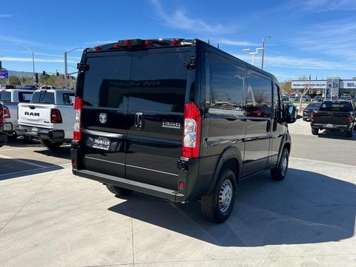 2025 RAM ProMaster 1500 Low Roof