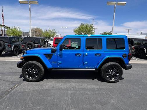 2025 Jeep Wrangler 4xe Sahara