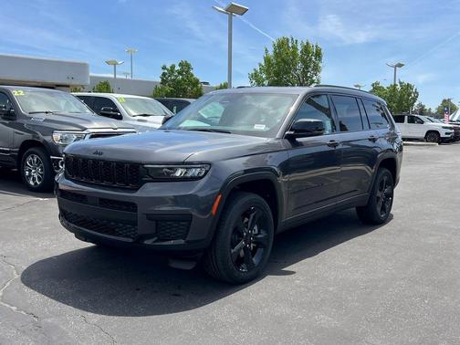 2025 Jeep Grand Cherokee L Laredo