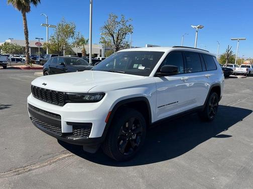 2025 Jeep Grand Cherokee L Laredo
